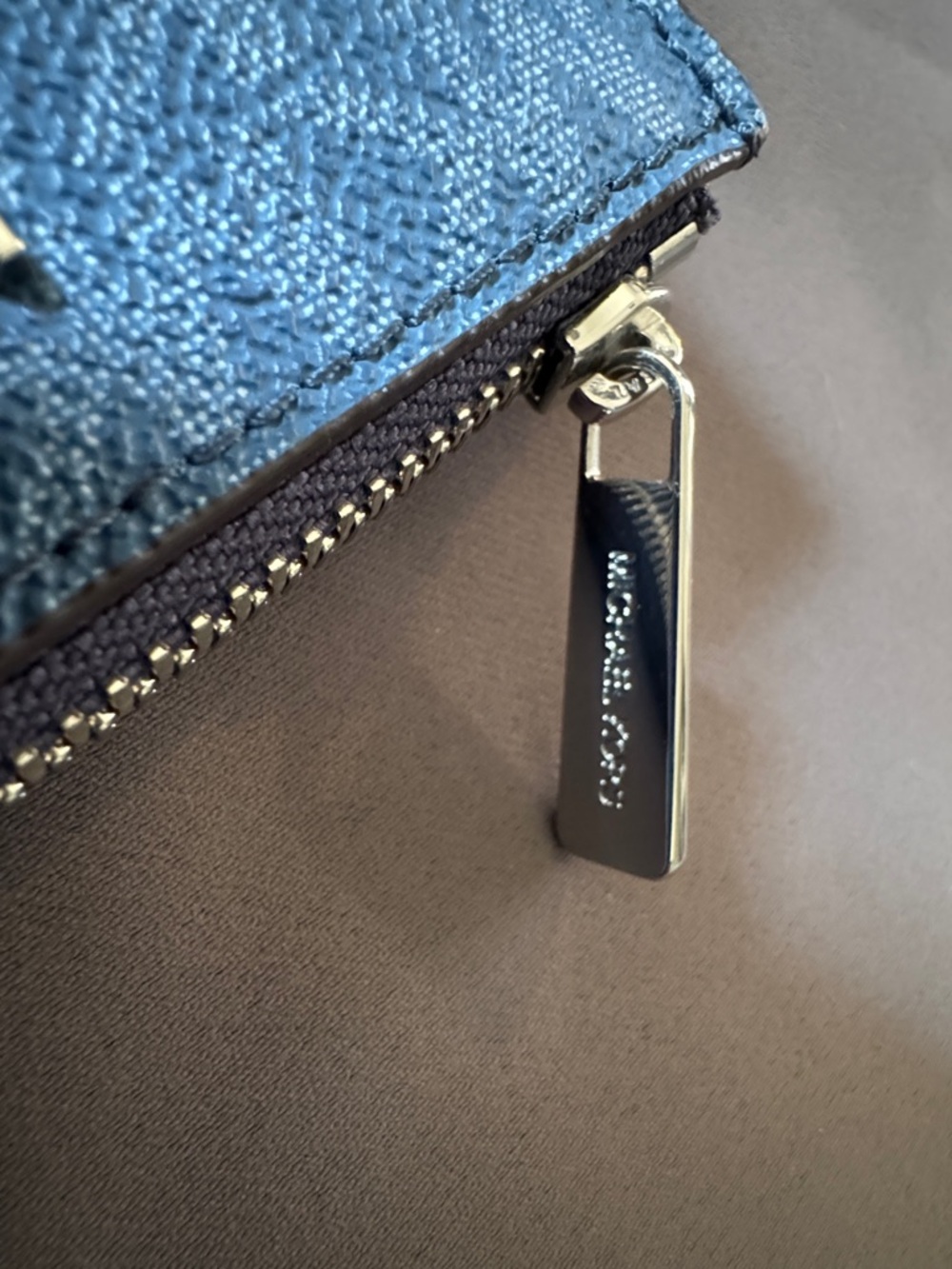 Michael Kors Denim Blue Zip Card Pouch with Gold Logo - Picture 3 of 4